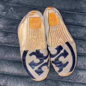 Tory Burch Canvas Espadrilles.
Size 7.5